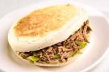 西安特色小吃:西安肉夾饃