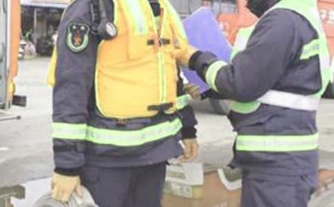 安全員安全責(zé)任書