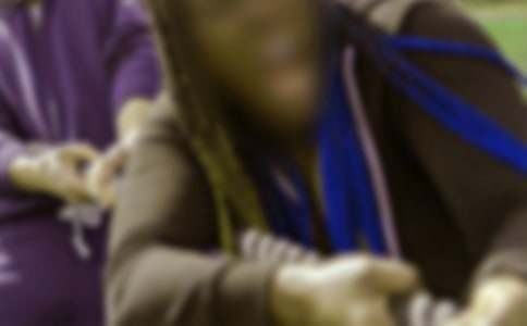 關(guān)于精彩的拔河比賽作文