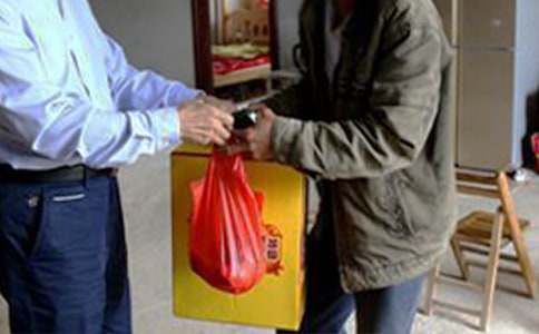 寫拜訪螞蟻王國作文600字左右