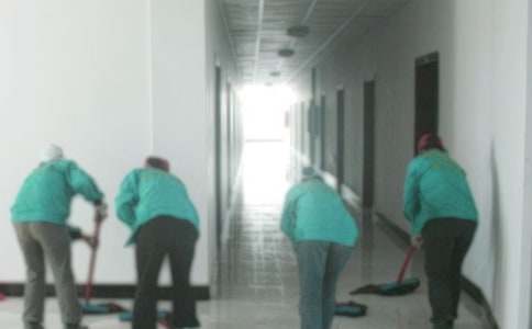 有關(guān)于保潔服務(wù)委托合同