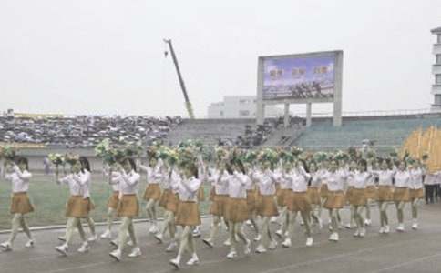 2016年科目二上坡起步操作要領(lǐng)