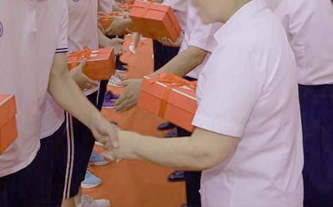 18歲成人禮家長(zhǎng)寄語(yǔ)(精選24篇)