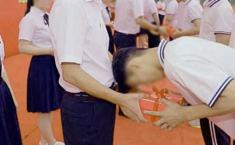 18歲成人禮的家長(zhǎng)寄語(yǔ)(精選34篇)