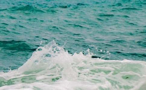 �w�B���~���~