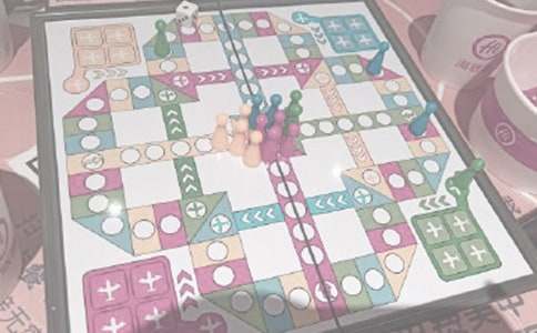 小學(xué)我和爸爸下飛行棋作文