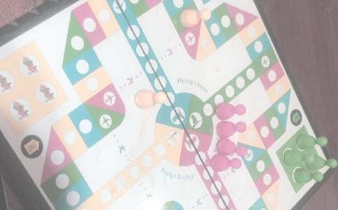 下飛行棋四年級作文400字