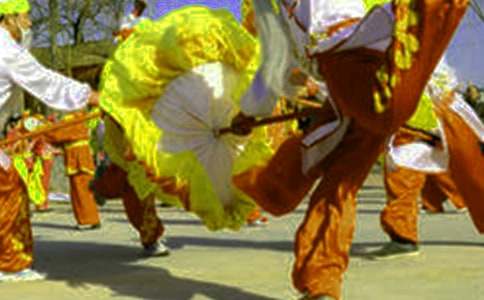 漢族民風(fēng)民俗作文模板