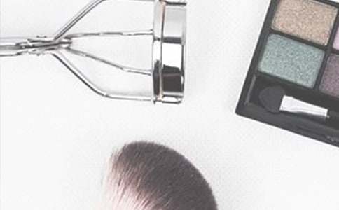 生命的化妝作文_學生作文大全