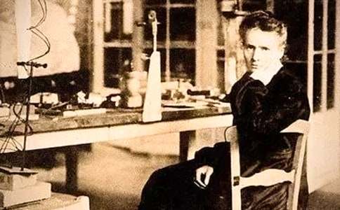 初中作文我眼中的居里夫人