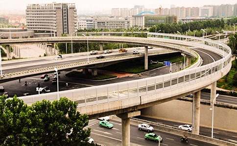 ����������600��