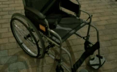 輪椅上的感動作文