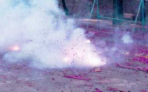 炮竹初中作文400字