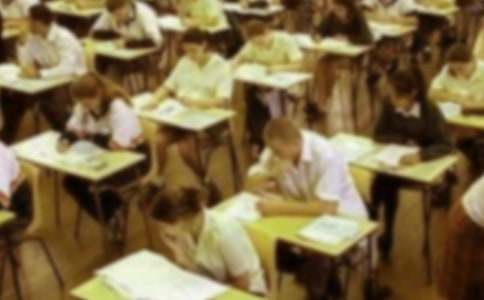 反思期末考試作文