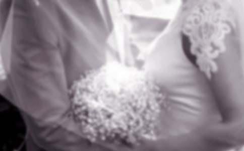 妻子悼念丈夫訃告