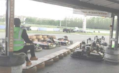 【精選】賽車作文300字9篇