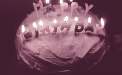 《于中好七月初四夜風(fēng)雨其明日是亡婦生辰》的閱讀答案及翻譯賞析