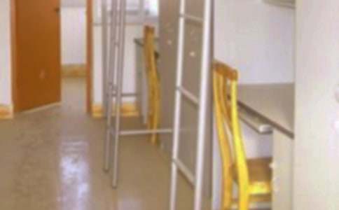 �������ĸ�С�W����600��