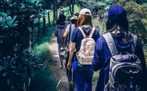 【熱門】我的同學初中作文匯總6篇