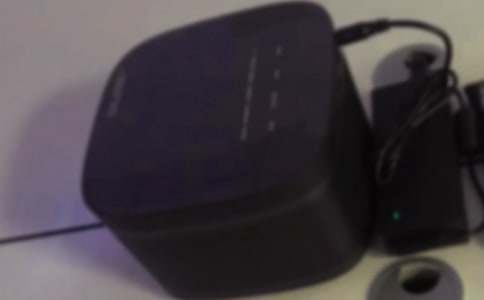 投影儀連接電腦不為什么全屏顯示