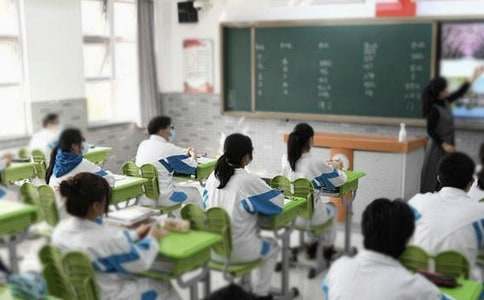 �P(gu��n)���W�ڵ�չ�����ģ����x21ƪ��